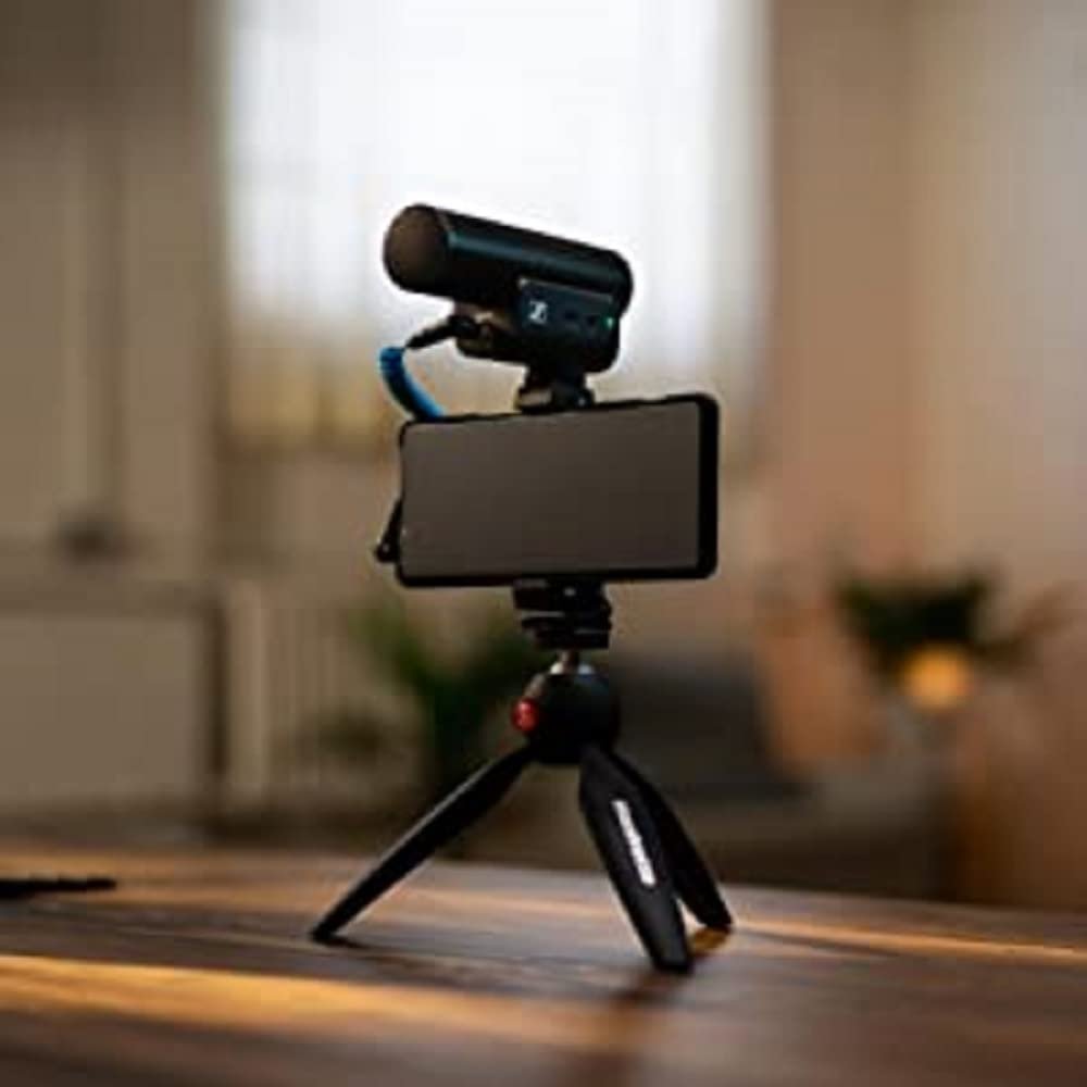 1761423930_Sennheiser-MKE 400-Compact-On-Camera-Shotgun-Microphone  Su.jpg
